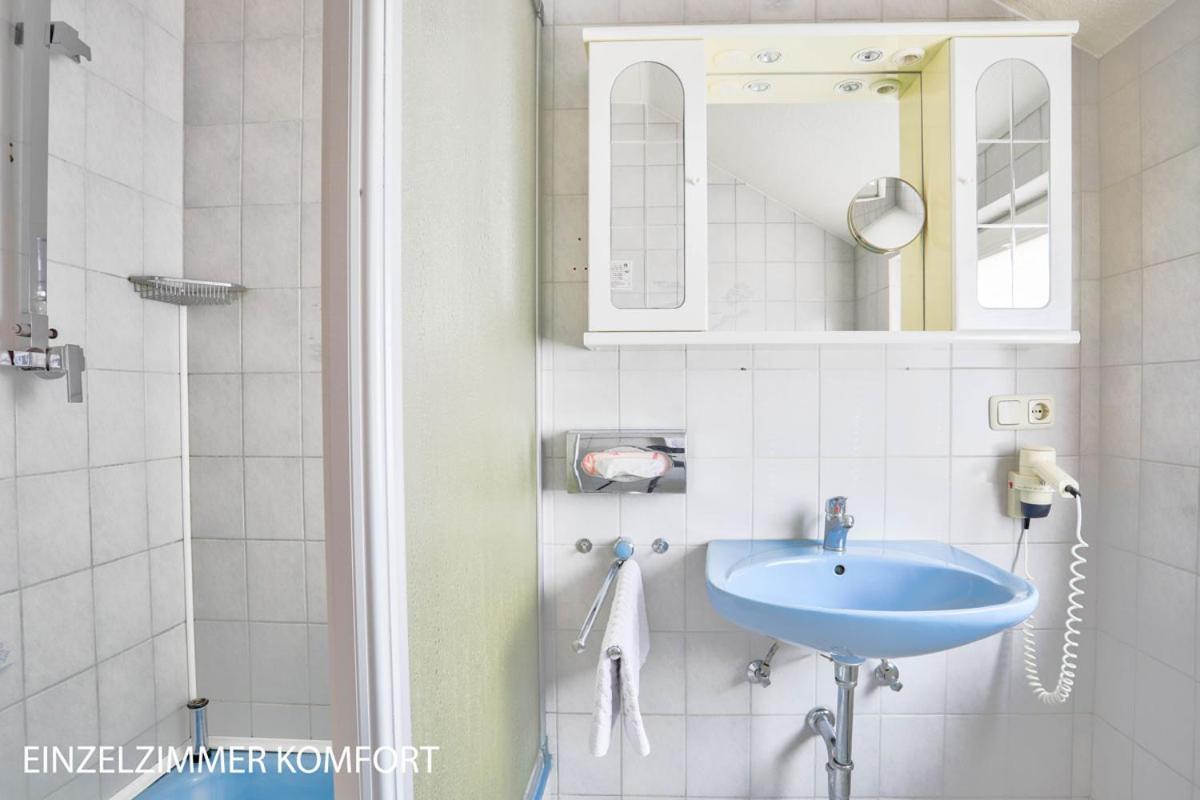 Отель Stoessels 3*